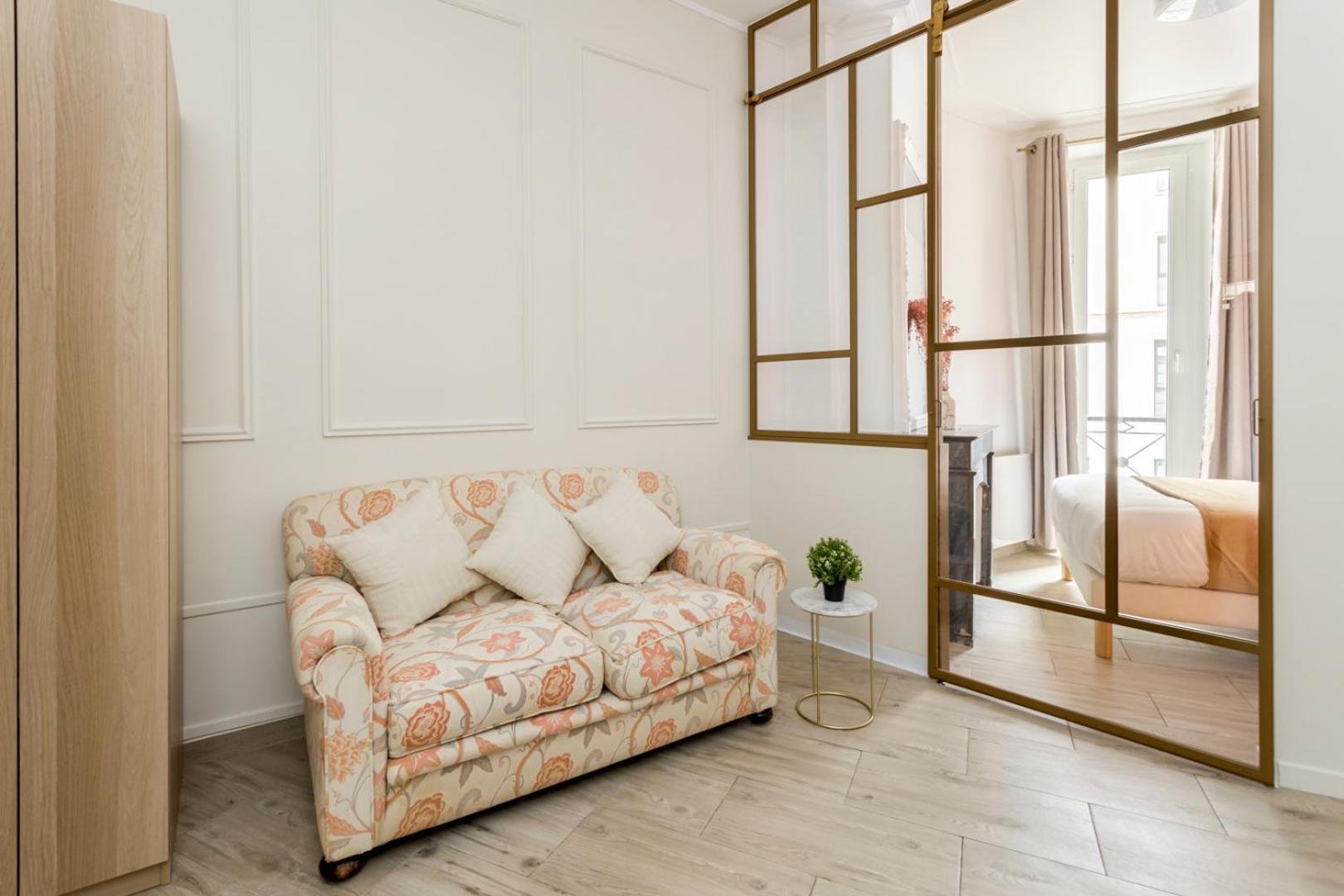 Reva Aparthotel *